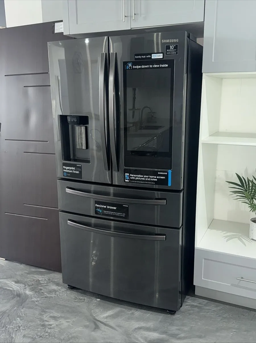 Samsung Bespoke 4-Door Flex French Door Smart Refrigerator
